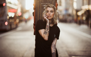 Woman tattoo portrait city street - tattoo free wallpaper