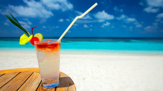 Beach drink table blue sky - a white sand beach free wallpaper for desktop