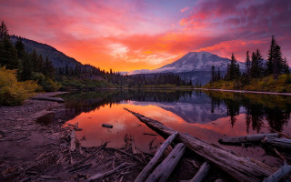 Mountain lake sunset pink clouds - bob thompson free wallpaper