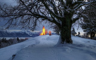 Church tower snow trees mountains - radiant light free wallpaper for desktop