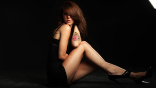 Tattooed woman sitting black dress - high heel free wallpaper for desktop
