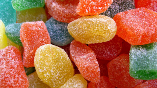 Gummy bears blue background yellow - gummy free wallpaper