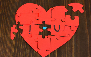 Heart puzzle love wooden table - the word free wallpaper