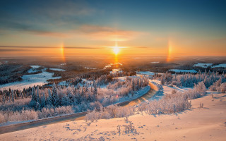 Sunset snowy landscape river trees - sun ray free wallpaper