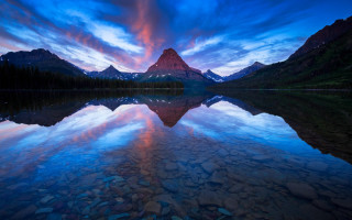 Mountain reflection sunset colorful sky 5 - a colorful sky above free wallpaper