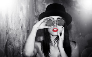 Woman hat glasses binoculars fashion - a hat and glasses free wallpaper