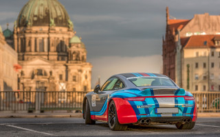 Parking lot building dome fence - a parking lot in front free wallpaper