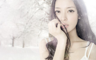 Woman longhair snowy outdoors photorealistic - a picture in the snow free wallpaper