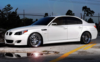 White car parking lot fence 8 - a chain link fence free wallpaper