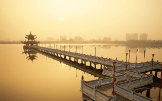 Pier pagoda lake boats architecture - cao buxing free wallpaper