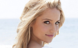 Emma geary white shirt smiling - she free wallpaper