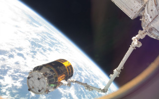 Space station view shuttle earth - free space wallpaper