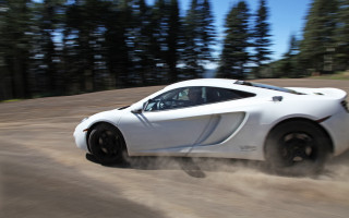 White sports car dirt road - the car free wallpaper