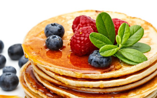Pancakes blueberries raspberries syrup food - food photography free wallpaper for desktop