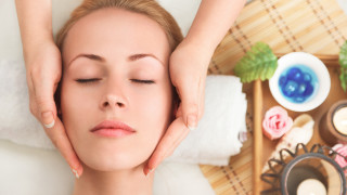 Woman facial massage spa candles - candle free wallpaper