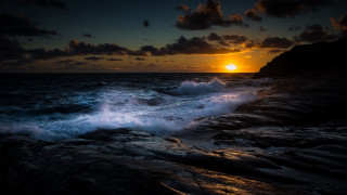 Sunset ocean waves rocks clouds 4 - a sunset over the ocean free wallpaper