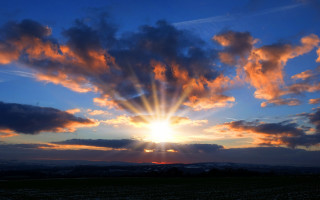 Sunset clouds bright sun dusk - crepuscular free wallpaper for desktop