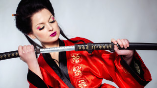 Woman red kimono sword fashion - a black handle free wallpaper
