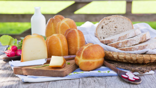 Bread cheeses milk stilllife wooden - a wooden table next free wallpaper for desktop