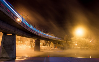 Train bridge night fog lights - a foggy background free wallpaper