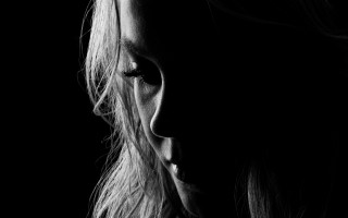 Woman longhair serious look chiaroscuro - chiaroscuro free wallpaper