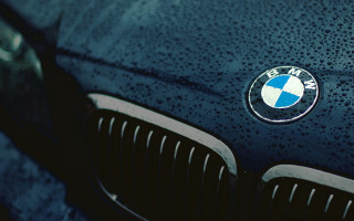 Bmw emblem water droplets polka - beeple free wallpaper