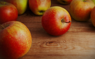 Apples wooden table food photography - a wooden surface free wallpaper for desktop