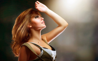 Woman shoulder bag light spotlight - a light shining free wallpaper