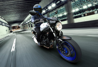 Man riding motorcycle night street - cafer bater free wallpaper