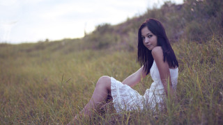 White dress woman field grass - a white dress free wallpaper for desktop