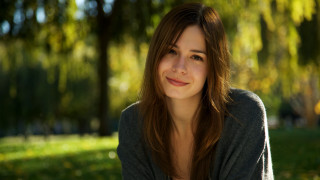 Woman park smiling bokeh naturalism - a park free wallpaper for desktop