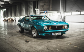 Blue mustang police garage 3d - retro free wallpaper