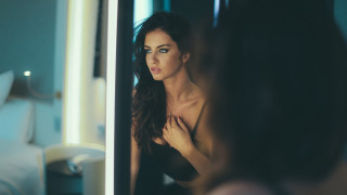 Annabel eyres mirror hotel fashion - herself free wallpaper for desktop