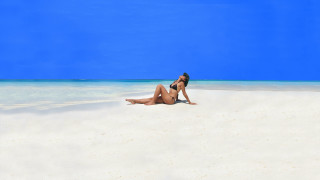 Woman beach bikini sunny sky - eric zener free wallpaper
