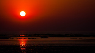 Sunset red sun ocean moonlight - a sunset free wallpaper for desktop