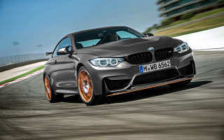 Grey car racetrack orange rims - a race track free wallpaper