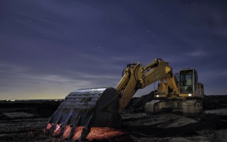 Bulldozer night fullmoon starrysky ecological - long exposure free wallpaper
