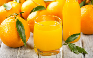 Orange juice glass oranges leaves - a bottle free wallpaper