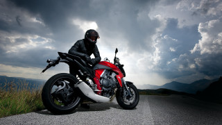 Man helmet motorcycle road cloudy - a man in a helmet free wallpaper