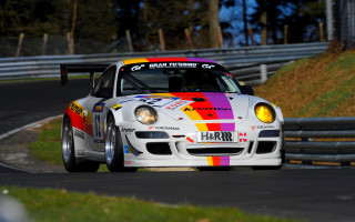 White car rainbow front race - a rainbow free wallpaper