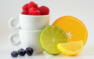 Fruit cup mug white tablecloth - a white tablecloth free wallpaper for desktop