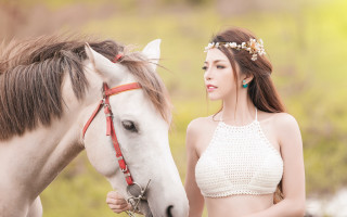 Woman horse fashion flowers jewelry - fei danxu free wallpaper