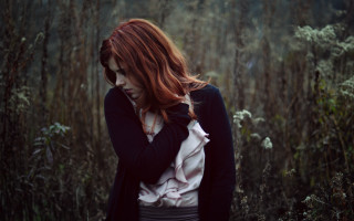 Red haired woman forest tallgrass - somber free wallpaper for desktop