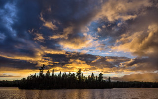 Sunset lake trees clouds boat - crepuscular free wallpaper for desktop