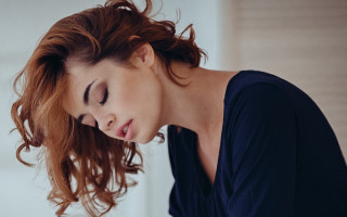 Woman leaning down laptop fashion - a laptop free wallpaper