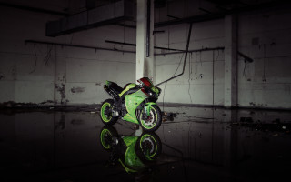 Green motorcycle dark room mirror - a green motorcycle free wallpaper for desktop