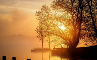 Boat sunset fog cityscape gradient - the sun in the distance free wallpaper