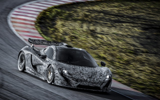 Sportscar helmet racetrack water intricate - a sports car free wallpaper