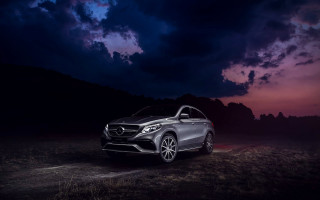 Silver car night cloudy sky - cinematic photography free wallpaper for desktop