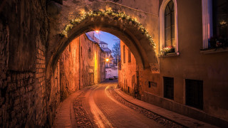 Enchanted tunnel car night light - evgeny lushpin free wallpaper